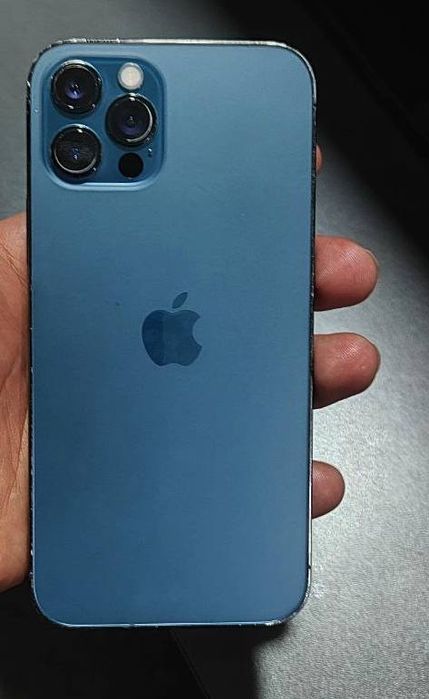 Iphone 12 pro yaxshi holatda