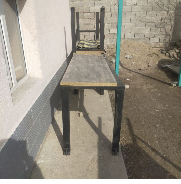 Продам столы тяжелые для цеха