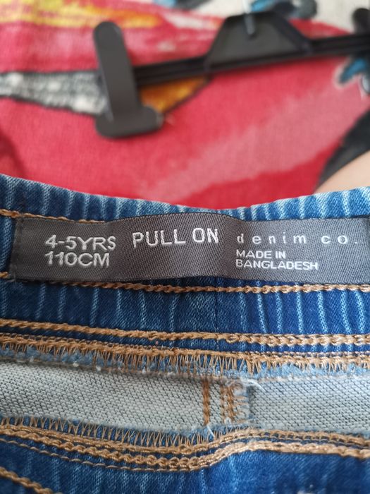 Pachet două perechi de pantaloni scurți pentru băieți