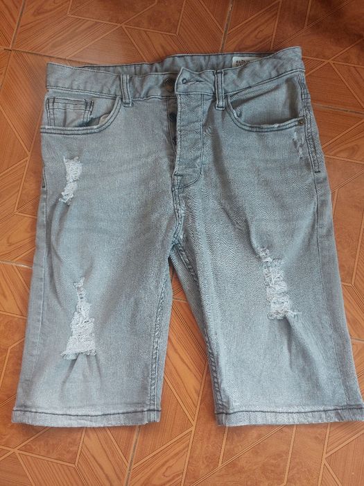 Blugi scurti barbati