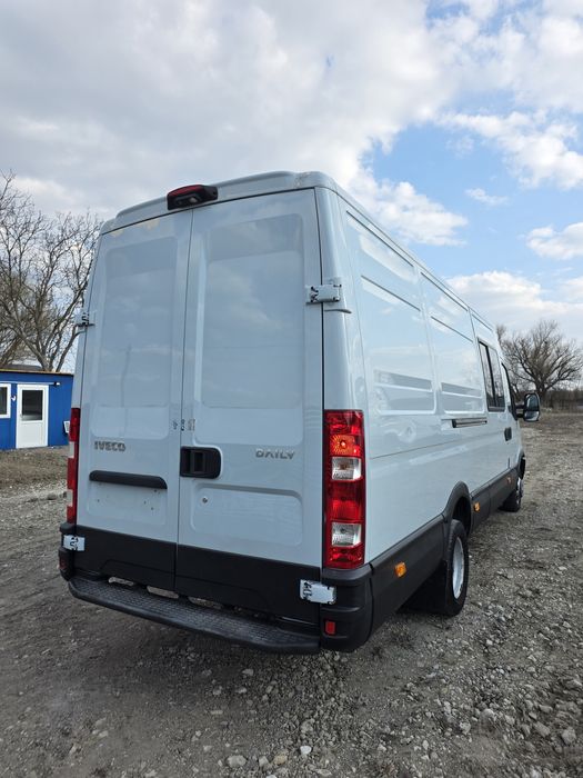 Iveco Daily 35c17 *6 locuri*/duba