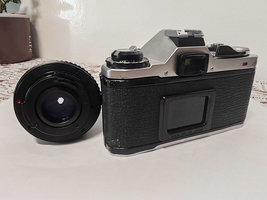 Pentax ME 35mm SLR Camera