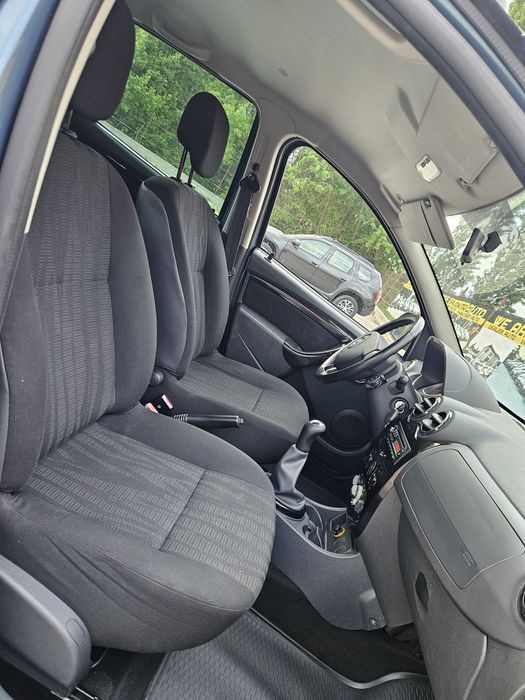 Dacia Duster Suv 2010 Laureate 1.6Benzina Clima