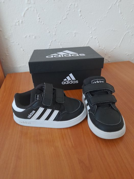 Papuci originali Adidas