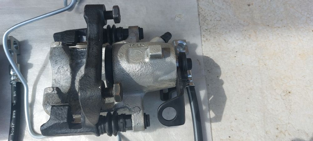 Комплект задни спирачни апарати Lucas, 41 мм с държачи(супорти)