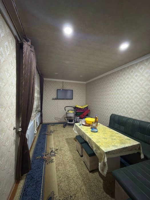 Ховли уй жой сотилади