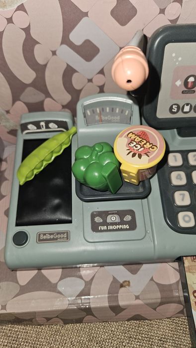 Игрушечная касса