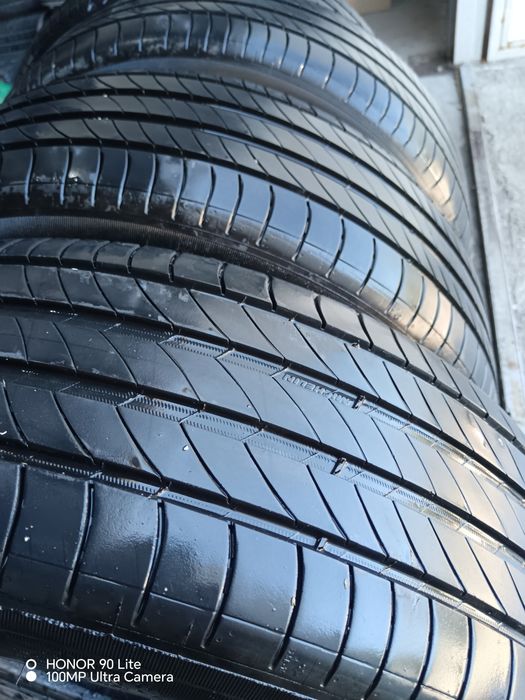 215  60 17 michelin