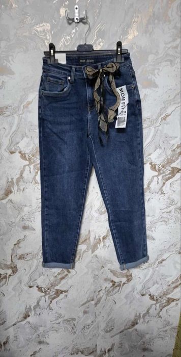 Blugi dama diferite modele