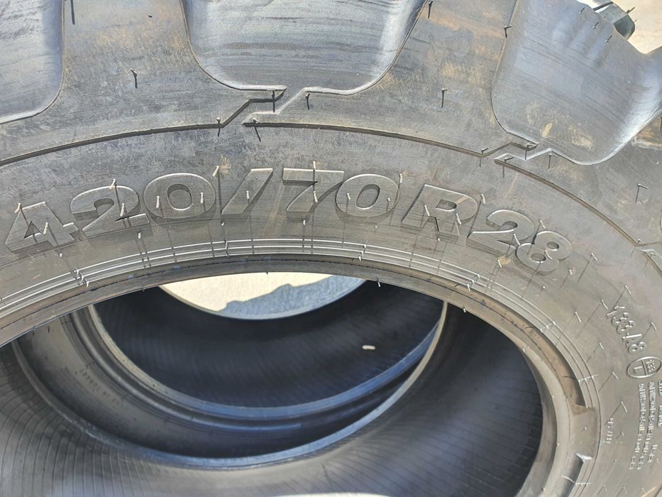 420/70R28 de la OZKA agricole pentru greutate transportatoare PZYW