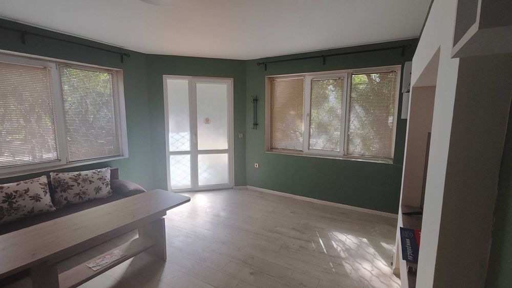 Дава се под наем Тристаен апартамент в Варна, Генералите - 78 кв.м за 504.9 € - Снимка #2