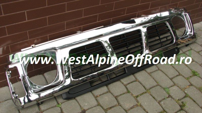 GRILA fata NISSAN PATROL Y60 / masca radiator FULL CROM (1989-1997)