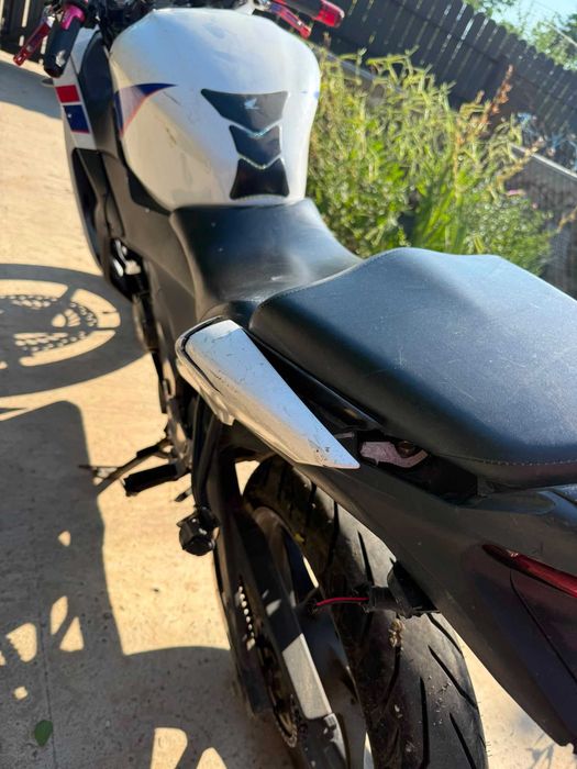 Honda Cbr 125R motocicleta
