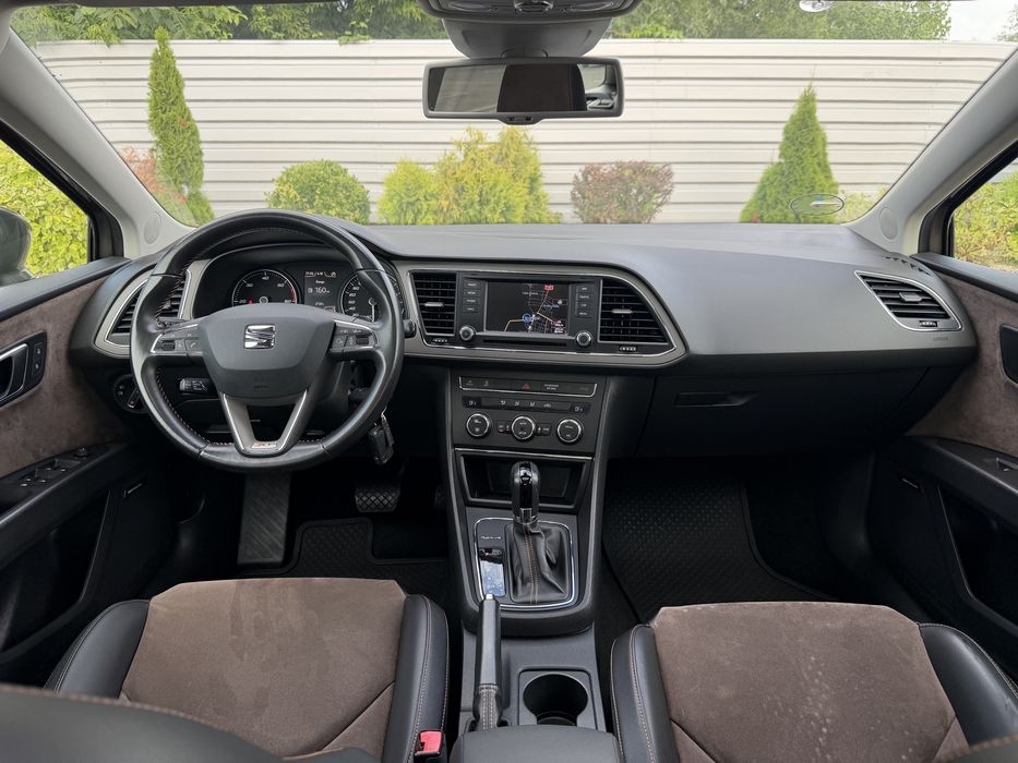 VW Golf SEAT Leon X-Perience 4x4 2.0 Tdi Automat