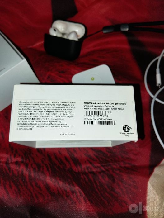 Наушники AirPods Pro