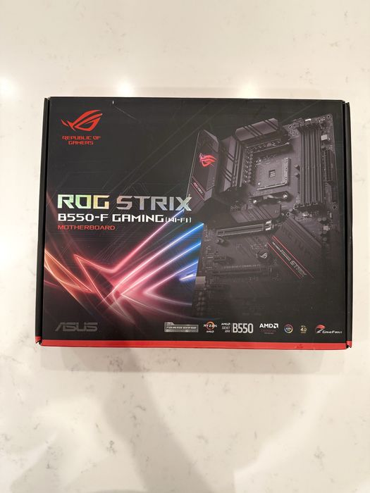 Pachet: Placa de baza ASUS ROG STRIX B550-F + Procesor AMD Ryzen 5600x