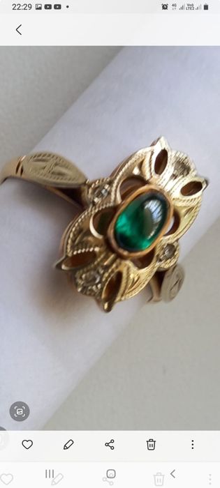 Кольцо с изумрудом