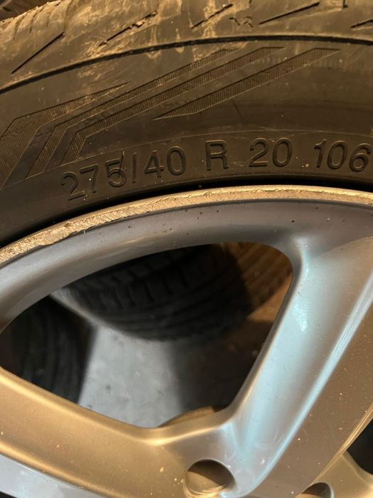 Продавам гуми с джанти