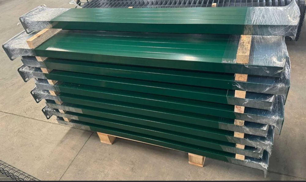 Дворни врати - оградни колове - оградни пана