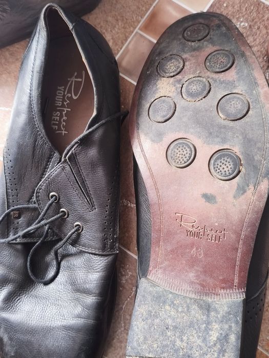 Разные обуви прадаём