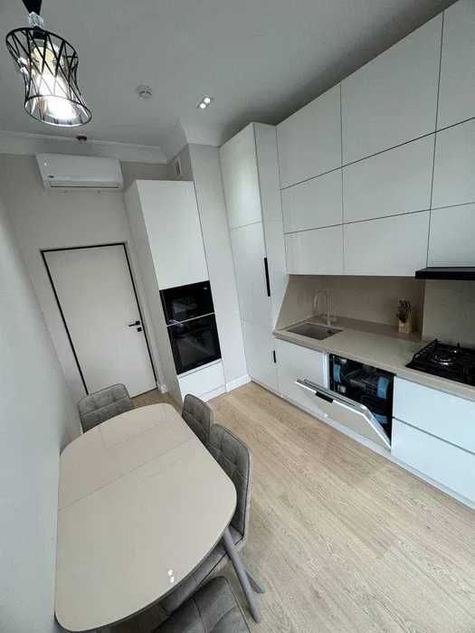 Сдается квартира с ремонтом в стиле Минимализм+с терасссой