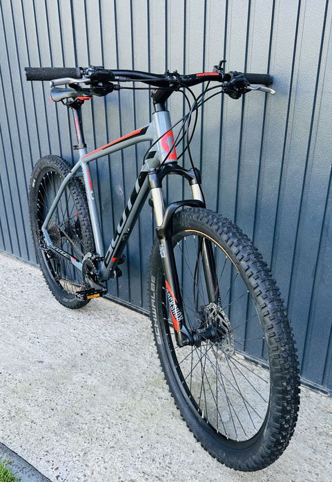 Vând Scott Aspect 910 29” transmisie 3x10 – furcă aer RockShox Solo Air , mărimea XL