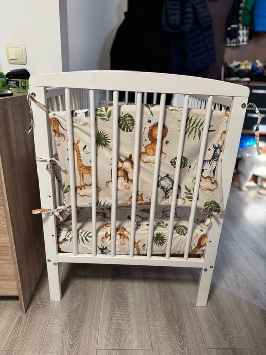 Patut copii FARA cearceaf  nefolosit de noi.