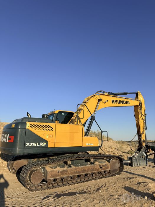 Hyundai 225 ekskavator arendaga beriladi kovushi 1 kubalik