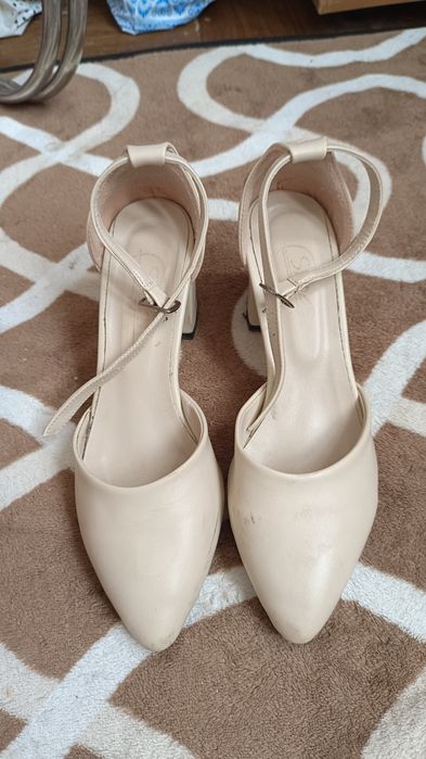 Босоножки красивые