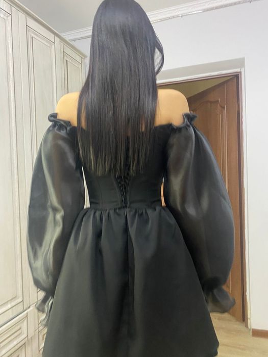 Продам вечернее платье черного цвета