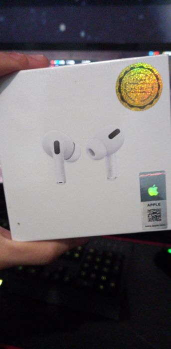 Apple AirPods Pro с Magsafe Charging Case