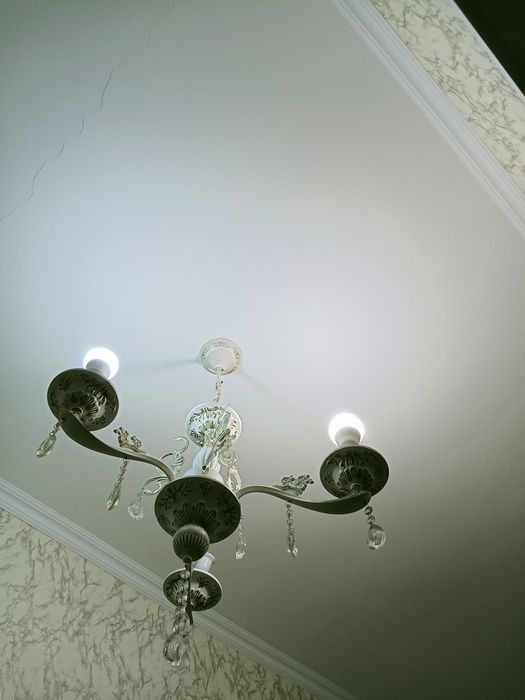 Люстры 3шт отличным состоянием.