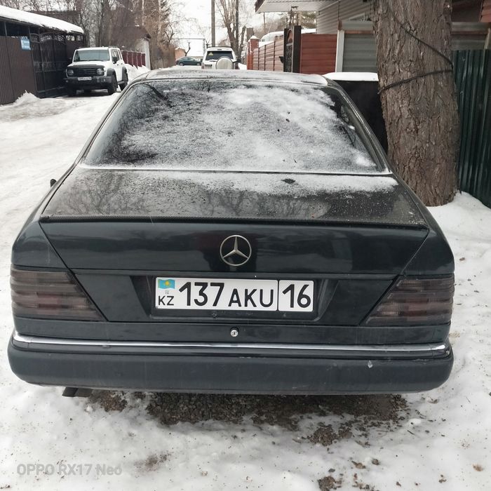 Продам Мерседес 124 купе.