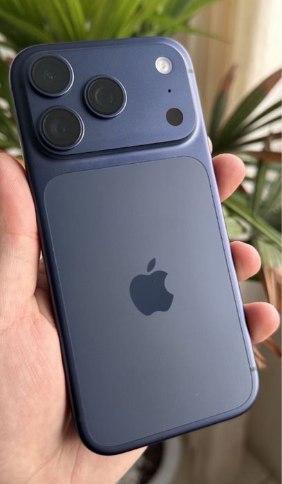 Айфон XR В корпусе 17 про