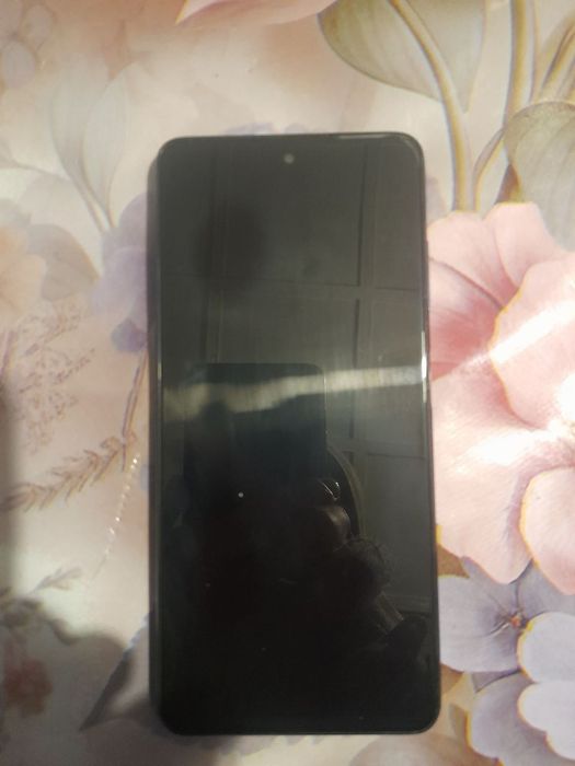 Poco X3 pro srochno sotiladi 1 mln