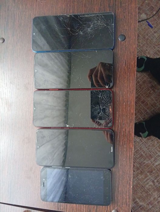 Продам телефоны !!!