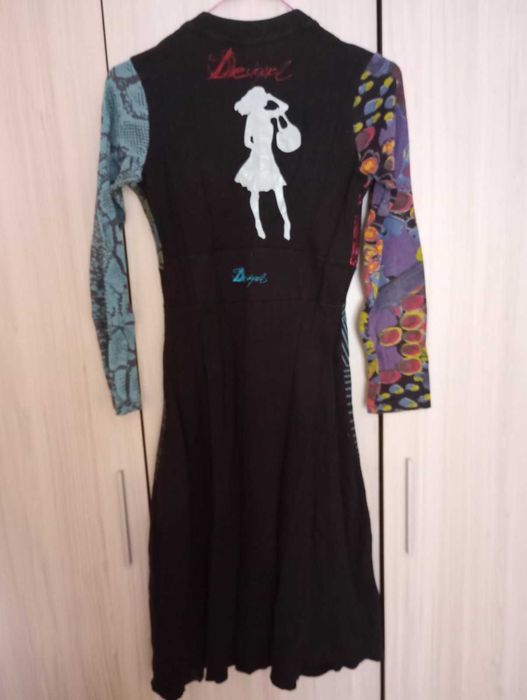 Маркова дамска рокля Desigual Договаряне!