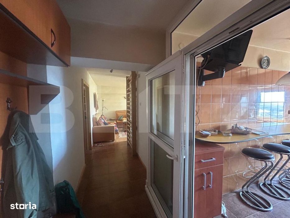 Apartament 4 camere, 84 mp, toate utilitatile, etaj 8/8, zona Micro 12