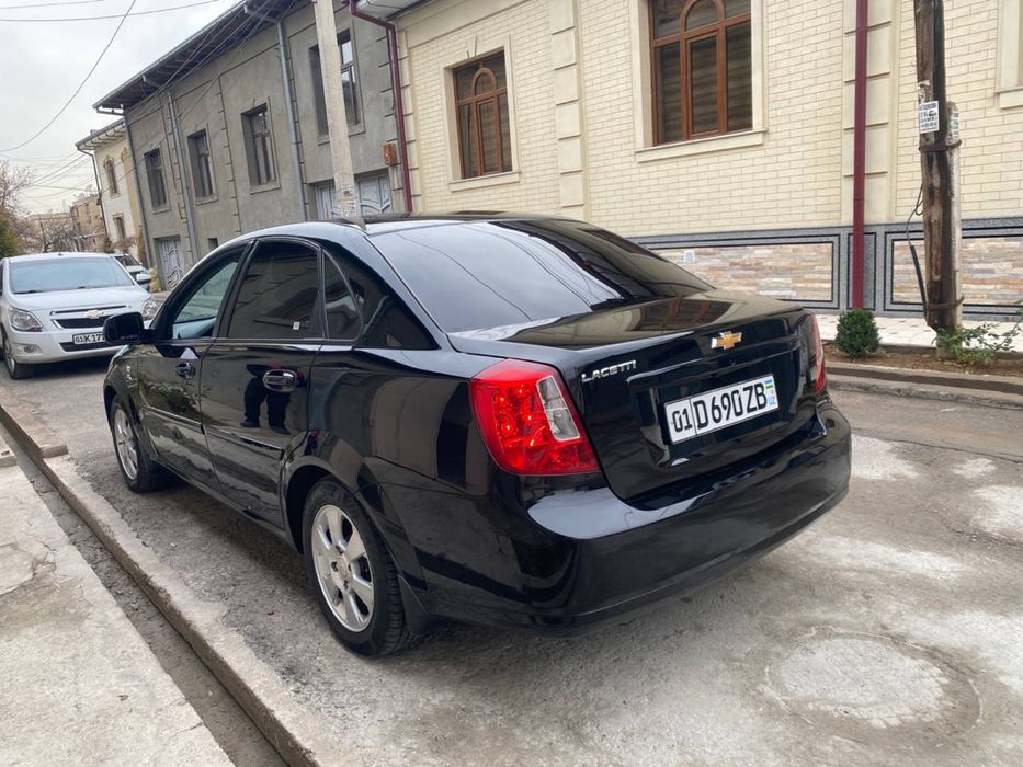 Jentra 1.5 qora 2023-yil 76.000 prabeg kraska yengil et betida