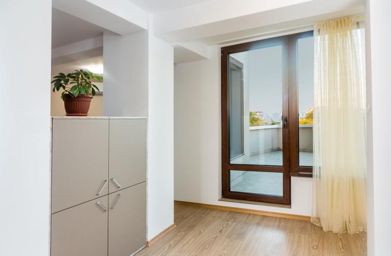 Дава се под наем Тристаен апартамент в Пловдив, Център - 180 кв.м за 900 € - Снимка #4