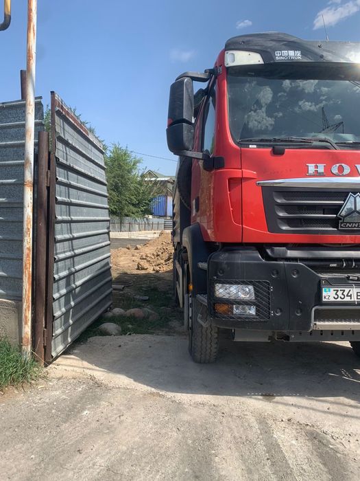Продам ворота 5 метровые и листы