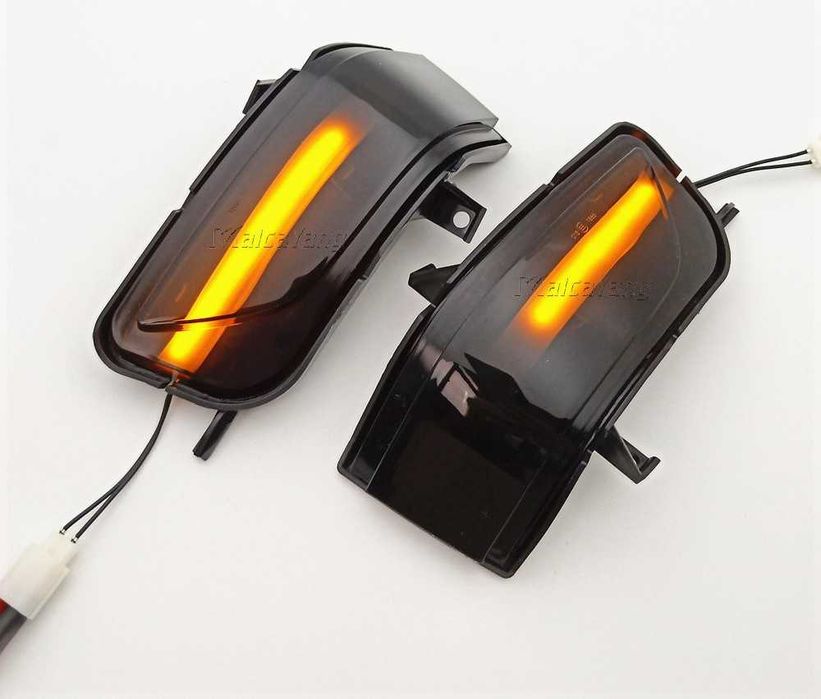 Динамични бягащи мигачи за огледалата заnХонда Honda Crosstour CR-V