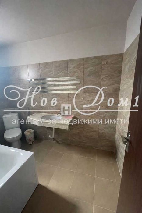 Дава се под наем Къща в Варна, Галата - 140 кв.м за 847.62 € - Снимка #14