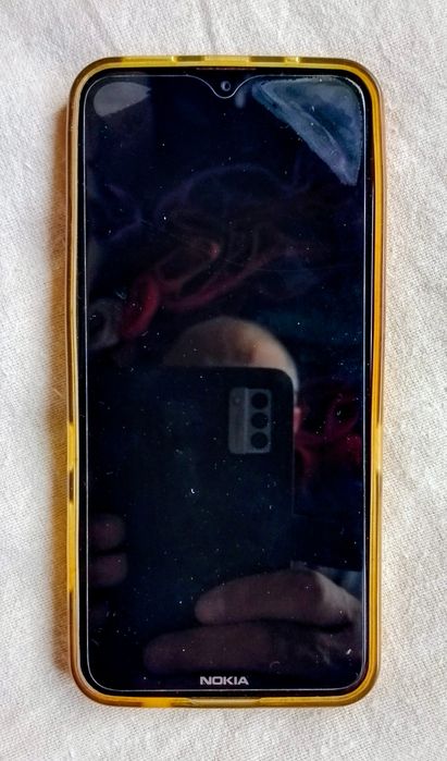 3 броя телефони за части