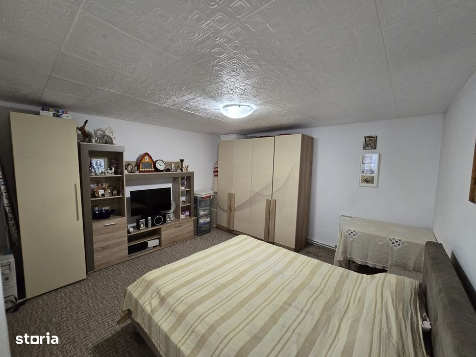 De vanzare casa cu suprafata construita 92mp si curte de 584mp