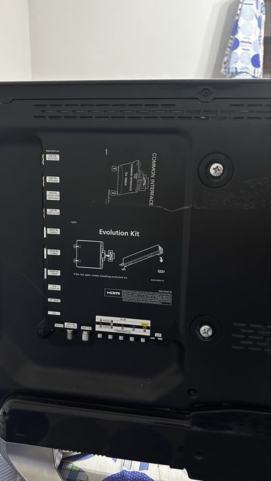 Телевизор Samsung UE40ES8007U
