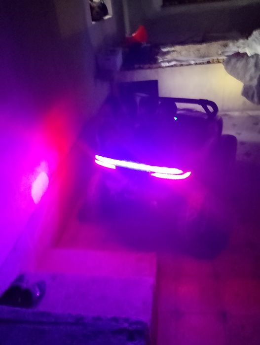 Детский автомобиль