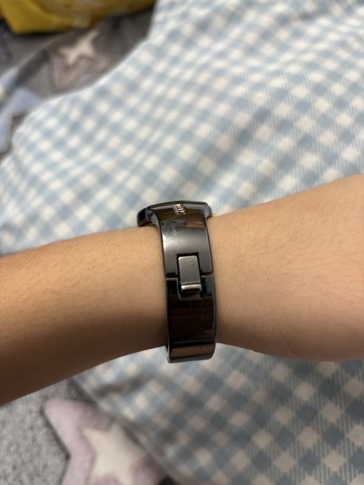 Продаются часы.