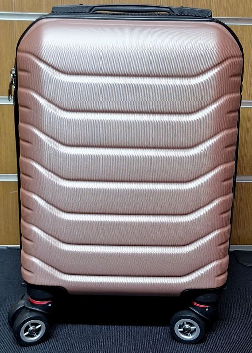 Valiză troler mic,bagaj de mână Wizzair, Ryanair  40x30x20  cm.