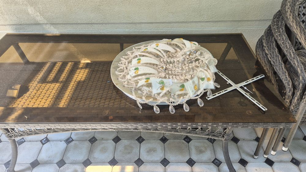 Продам б/у люстру в отличном состоянии